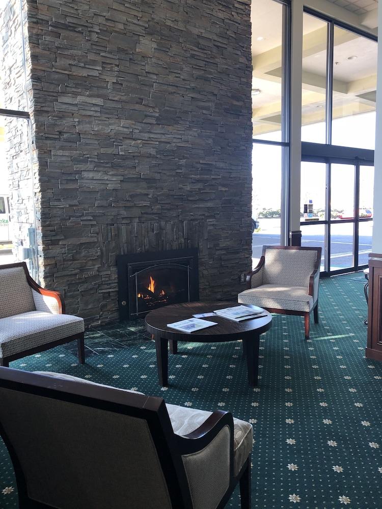 Rogue Regency Inn&Suites Medford Buitenkant foto
