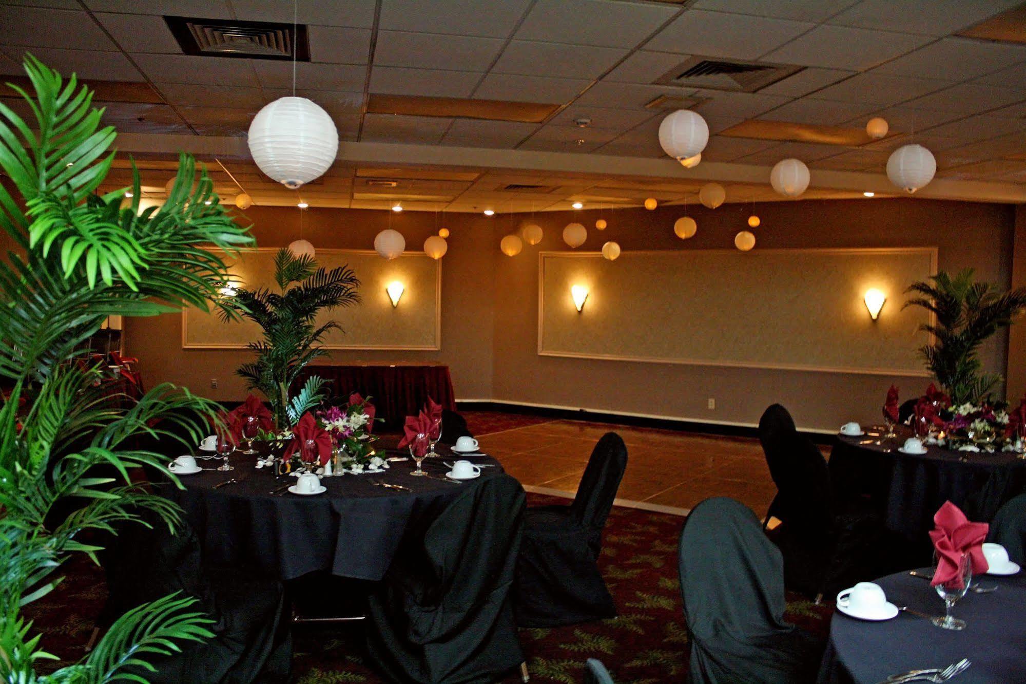 Rogue Regency Inn&Suites Medford Buitenkant foto